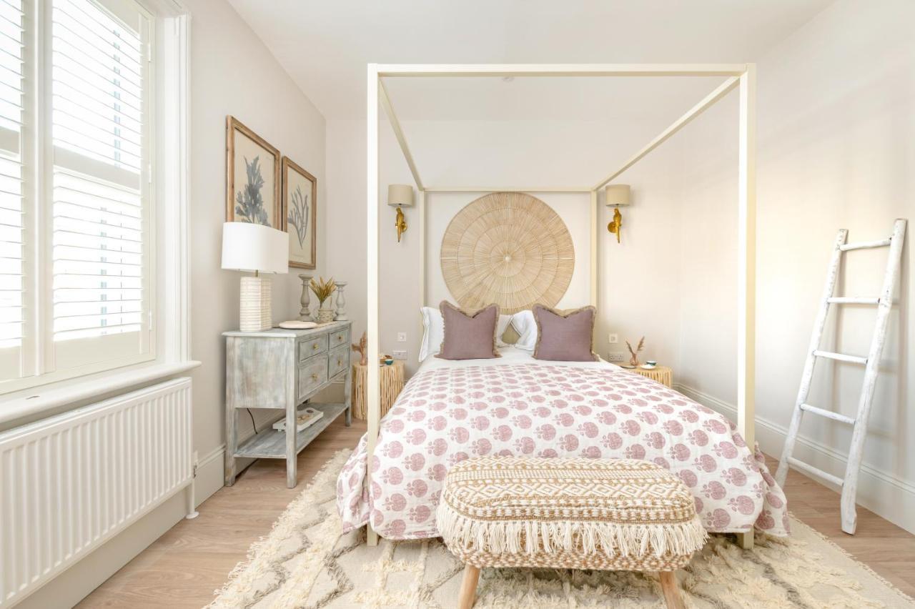 The Shell House Villa บอร์นมัธ ภายนอก รูปภาพ